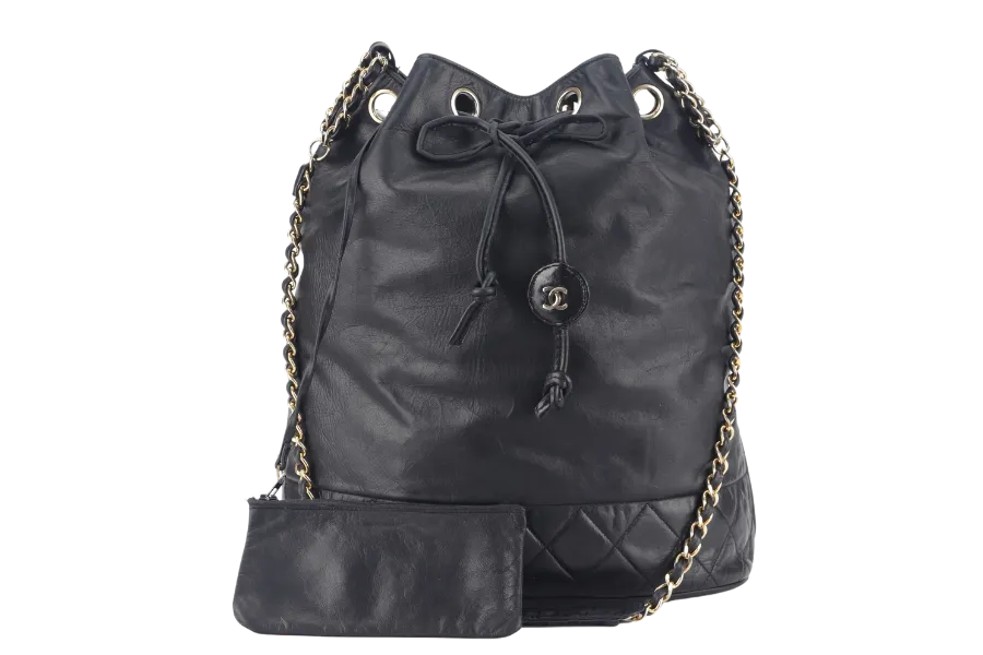 CHANEL VINTAGE BLACK LAMBSKIN BUCKET BAG WITH COIN POUCH GOLD HARDWARE NO HOLO, NO CARD AND NO DUST COVER