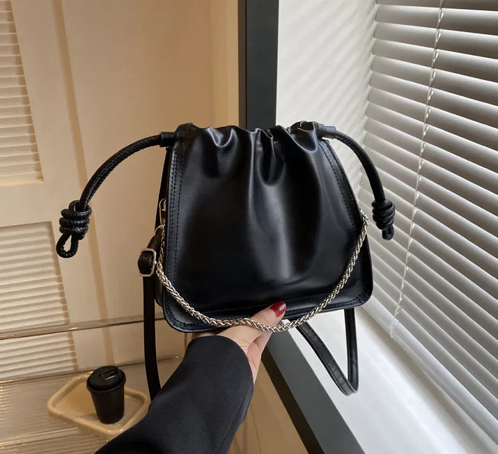 CL1129 - Retro Bucket Bag