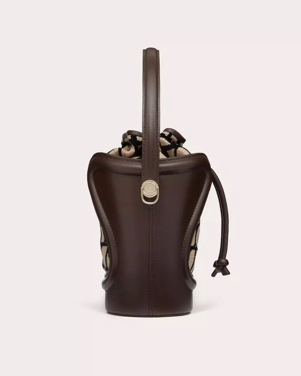 La Cinquieme Toile Iconographe Bucket Bag in Beige and Black